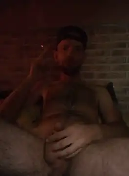 Adamvarga0318's Live Sex Cam Show
