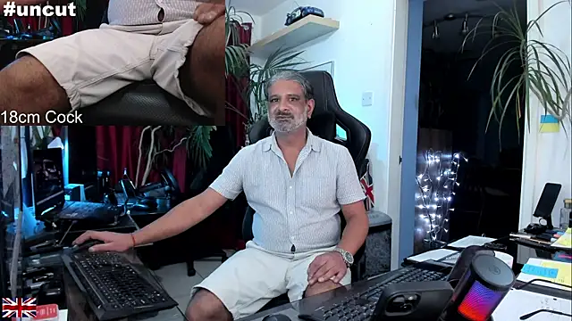 OnlineBossUK's Live Sex Cam Show