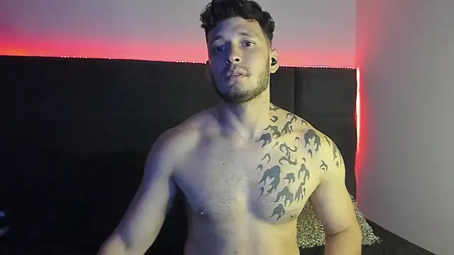 alejandro__2's Live Sex Cam Show