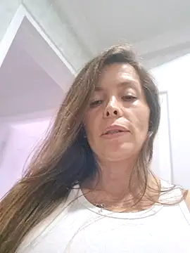 karina_warthon's Webcam Show
