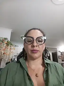 dakota_johnson10's Webcam Show