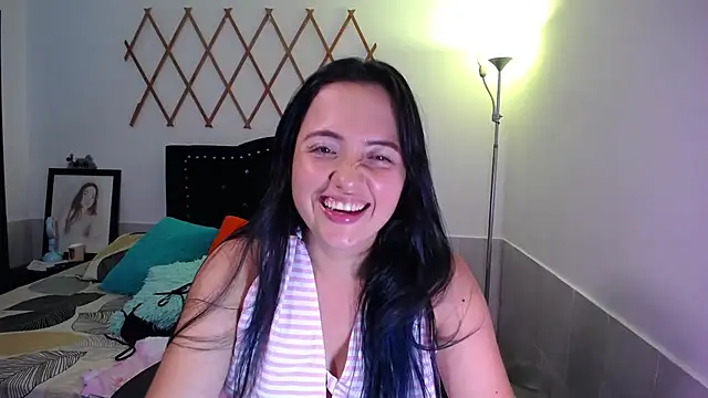 naughty_girl_4u's Webcam Show
