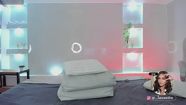martina_mayers' Webcam Show