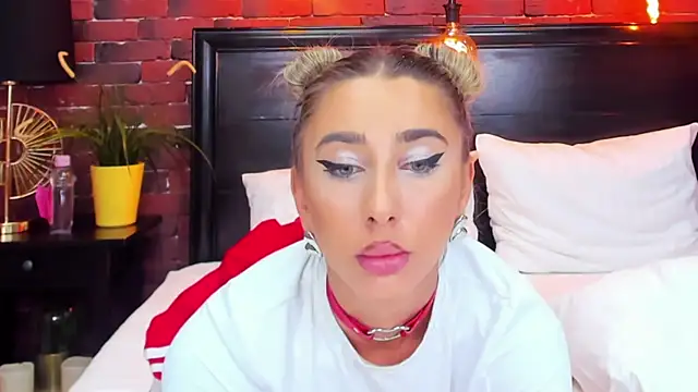 ChristynaRoss' Webcam Show