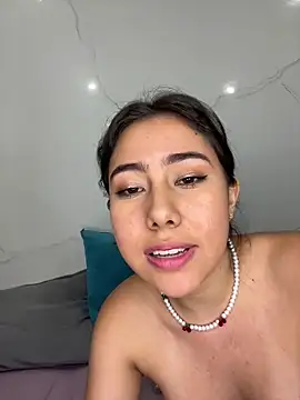 _Alice_1's Live Chat Room