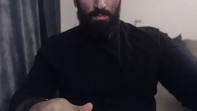 hugemachohandsome's Webcam Show