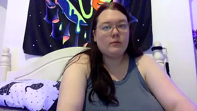 Sexycurvyemilyy Videochat live
