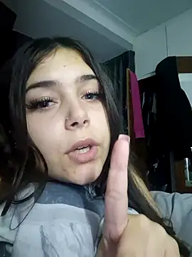 KatieLace's Live Sex Cam Show