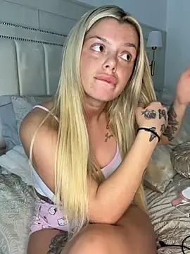 Irish_BarbieMilfx's Live Sex Cam Show