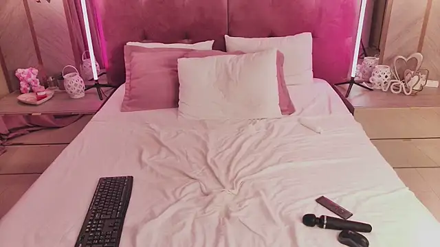 AnyaLov's Live Sex Cam Show
