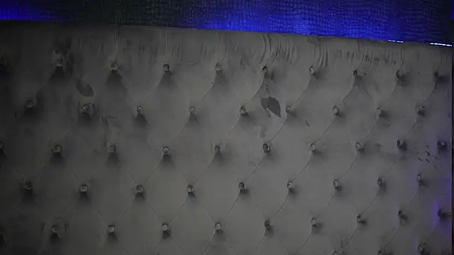 GiuliaSya's Live Sex Cam Show