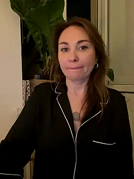 Syverelle's Live Sex Cam Show