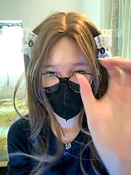 maomi_1yi Show Webcam