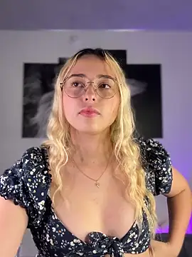 Irisweet_'s Webcam Show
