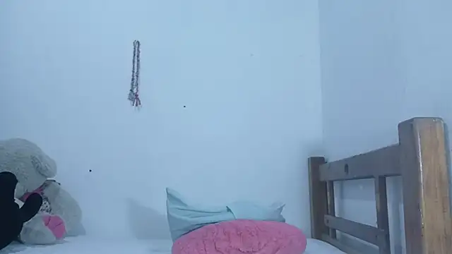 miss_cinnamon's Webcam Show