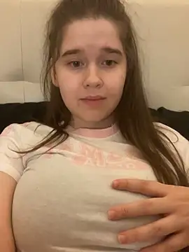 HornyGirlH's Webcam Show