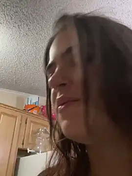 SafeinouterSpace's Webcam Show