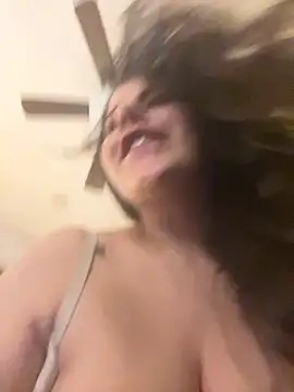holyeroticss' Live Sex Cam Show