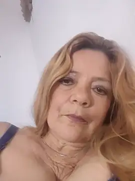 Casandra_Cruz's Webcam Show