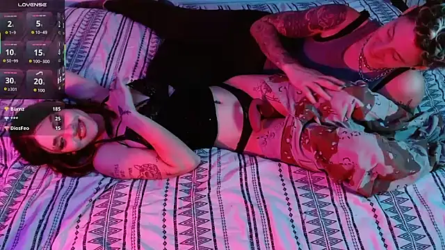 Vanessa_and_adam's Webcam Show