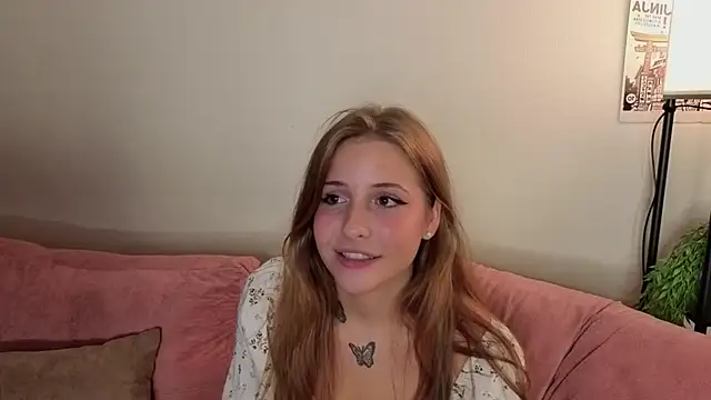 LoveSeekins' Live Sex Cam Show