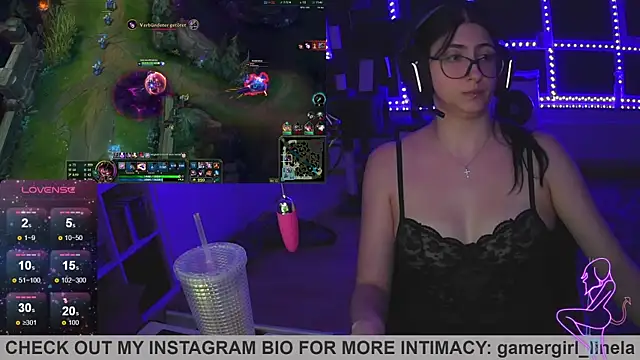 Gamergirl-Linela's Webcam Show