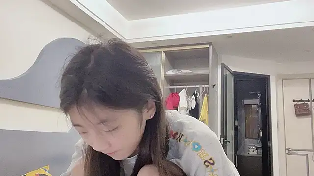 A-YIYI Webcam-Show
