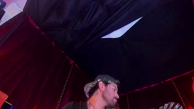 LatinMilk_'s Live Sex Cam Show