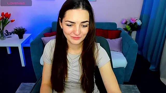MyEllaLuvs' Live Sex Cam Show
