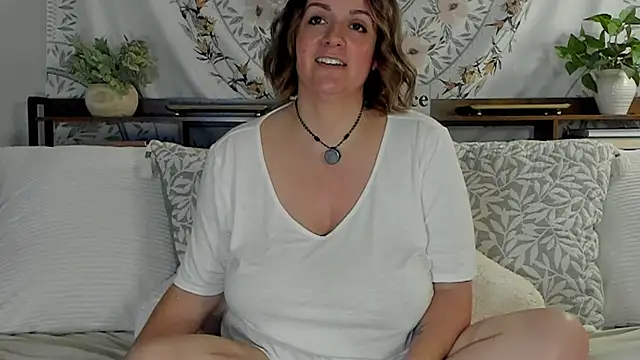 BigBoobsMcGee's Live Sex Cam Show