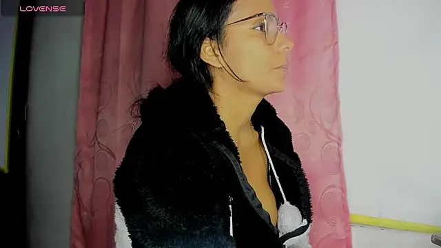 Nenita_Hot_のウェブカメラショー