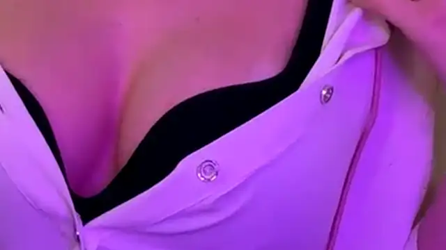 CelesteFeamster's Live Sex Cam Show