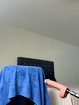 Latina-miss' Live Sex Cam Show