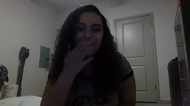 cinnaminnie's Webcam Show
