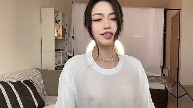 lina_sunflower's Live Sex Cam Show