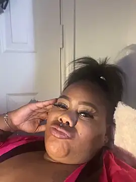 cinnabunnie22's Webcam Show
