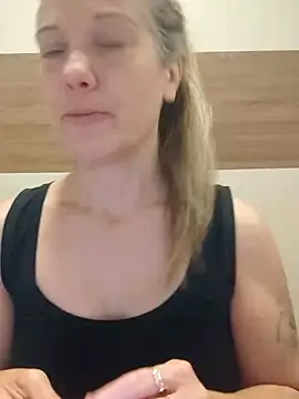 Dark_Angel_22's Live Sex Cam Show