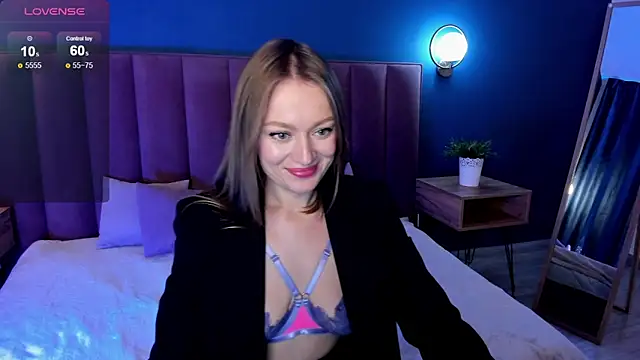 EvelynPoole's Live Sex Cam Show