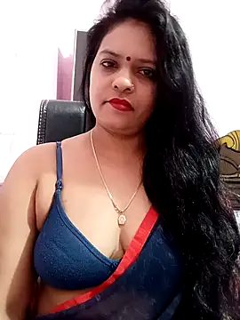 PRETTYSHINER's Live Sex Cam Show