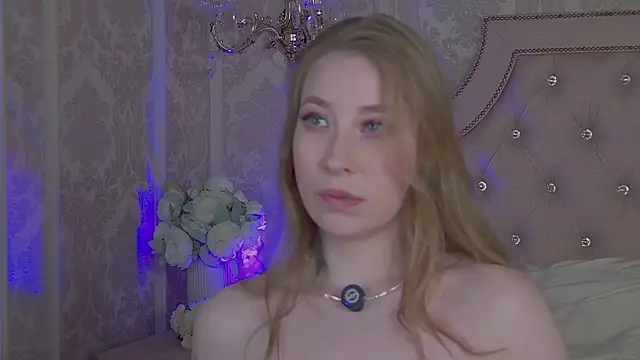 MiaEuphoria_'s Live Sex Cam Show