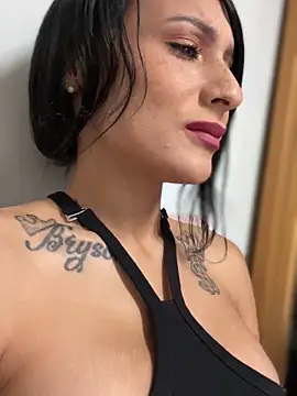 FerrariFrench's Live Sex Cam Show