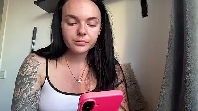 NancyWoodUK's Live Sex Cam Show