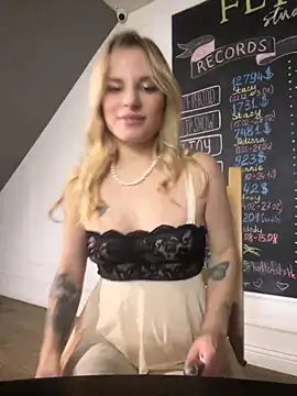 LanaSparks' Live Sex Cam Show