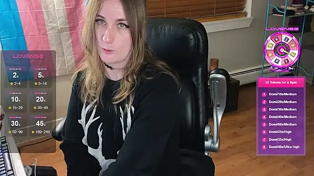luluvaladon's Webcam Show
