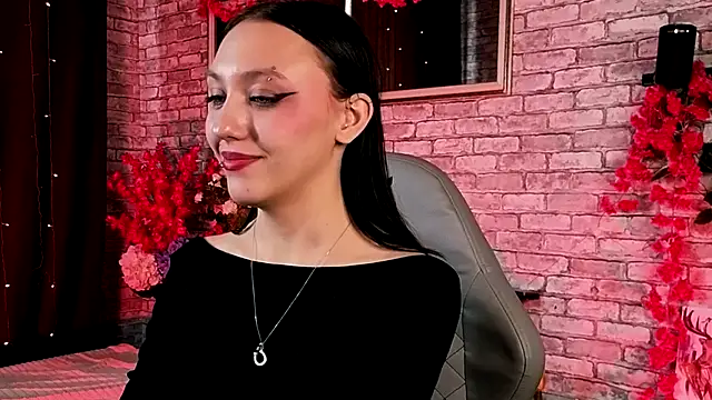 AdeliceLenoir's Live Sex Cam Show