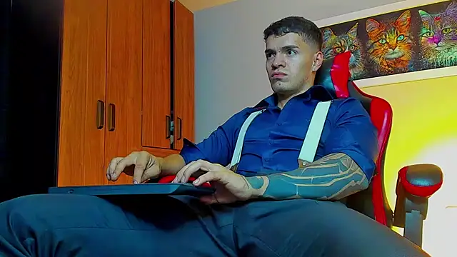 ALPHA_DOMINUS_'s Live Sex Cam Show
