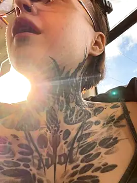 bebabenny's Live Sex Cam Show