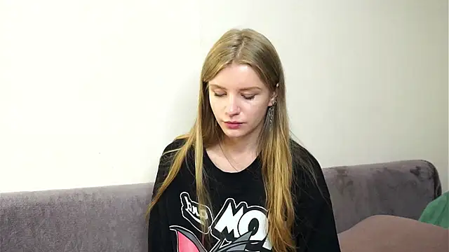 JeraldineBowser's Live Sex Cam Show