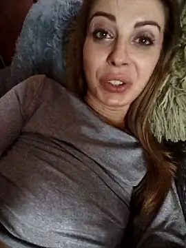 Scromnica94's Live Sex Cam Show