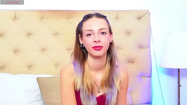 CoraVex's Live Sex Cam Show